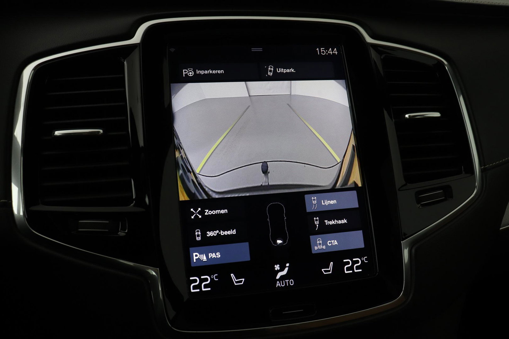 Volvo XC90 T8 Twin Engine Inscription | Luchtvering | Bowers&Wilkins | Panoramadak | 360° Camera | Trekhaak | Stoelventilatie | BLIS | 21 Inch