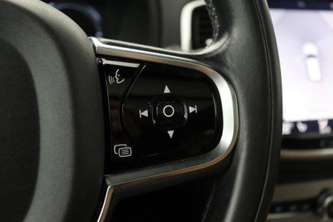 Volvo XC90 T8 Twin Engine Inscription | Luchtvering | Bowers&Wilkins | Panoramadak | 360° Camera | Trekhaak | Stoelventilatie | BLIS | 21 Inch