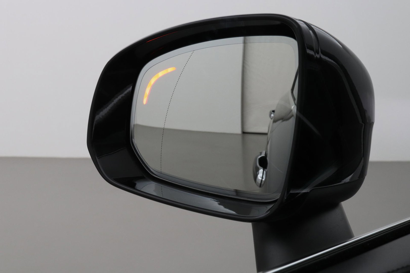 Volvo XC90 T8 Twin Engine Inscription | Luchtvering | Bowers&Wilkins | Panoramadak | 360° Camera | Trekhaak | Stoelventilatie | BLIS | 21 Inch