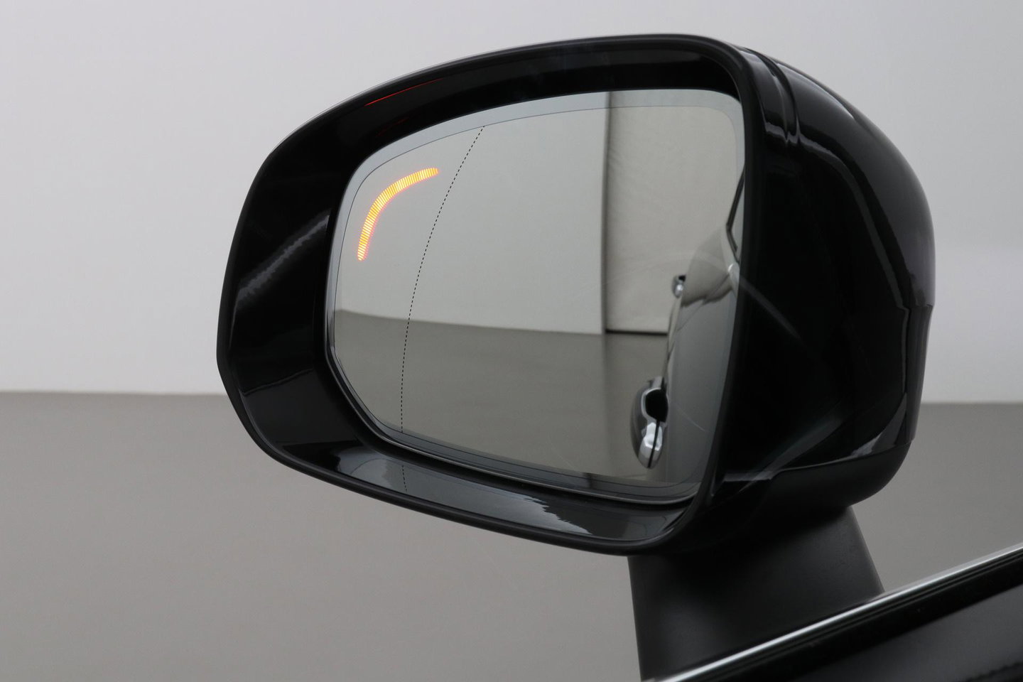 Volvo XC90 T8 Twin Engine Inscription | Luchtvering | Bowers&Wilkins | Panoramadak | 360° Camera | Trekhaak | Stoelventilatie | BLIS | 21 Inch