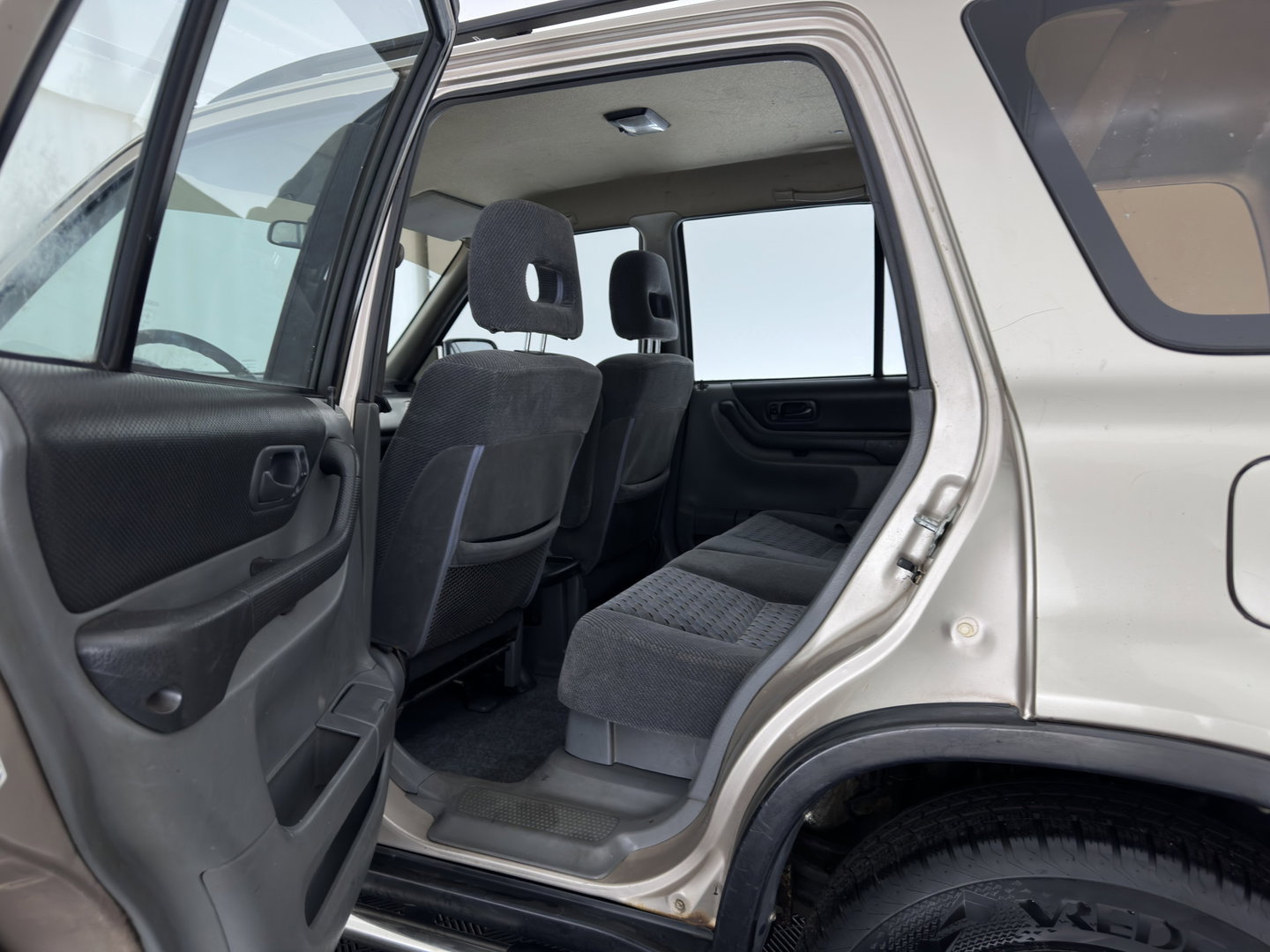 Honda CR-V 2.0i-16V LS Aut. *COMFORT-SEATS | TOWBAR | 15''ALU*