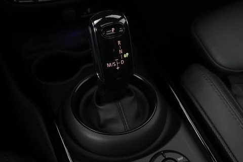 MINI Clubman 2.0 JCW ALL4 John Cooper Works | Panoramadak | Stoelverwarming | Keyless | Cruise Control | Navigatie | 19 Inch
