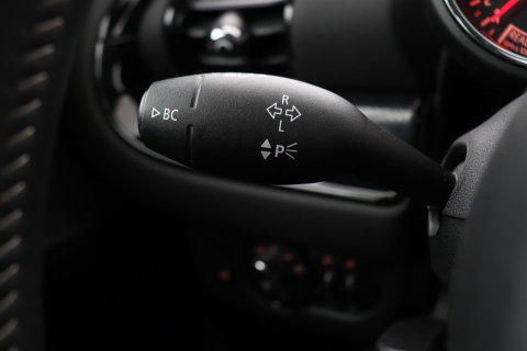 MINI Clubman 2.0 JCW ALL4 John Cooper Works | Panoramadak | Stoelverwarming | Keyless | Cruise Control | Navigatie | 19 Inch