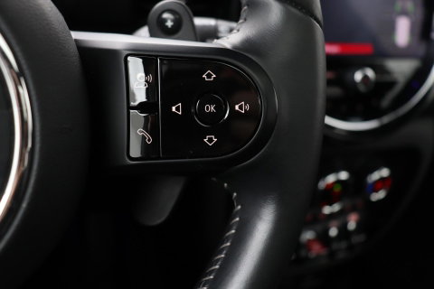 MINI Clubman 2.0 JCW ALL4 John Cooper Works | Panoramadak | Stoelverwarming | Keyless | Cruise Control | Navigatie | 19 Inch