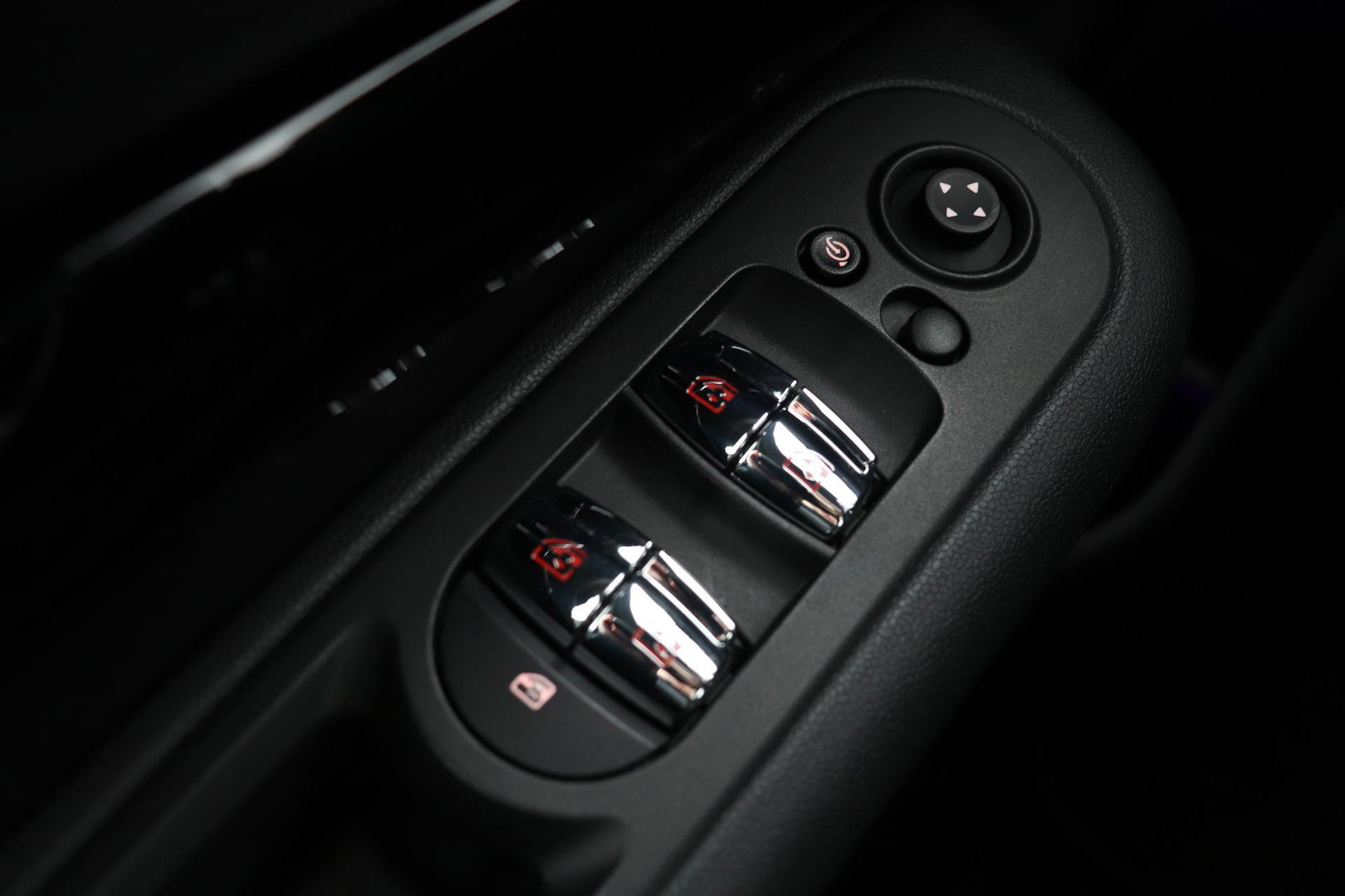 MINI Clubman 2.0 JCW ALL4 John Cooper Works | Panoramadak | Stoelverwarming | Keyless | Cruise Control | Navigatie | 19 Inch