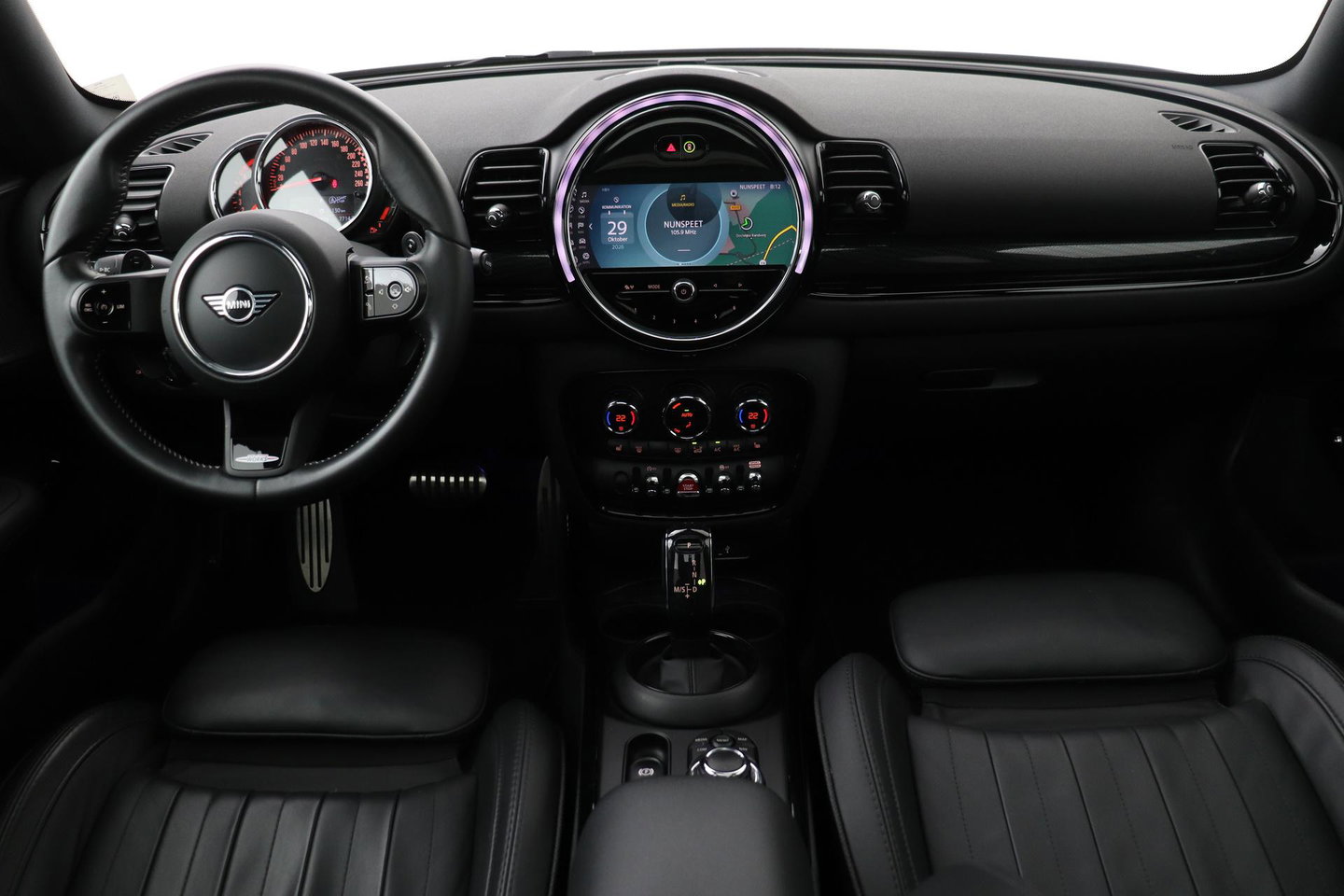 MINI Clubman 2.0 JCW ALL4 John Cooper Works | Panoramadak | Stoelverwarming | Keyless | Cruise Control | Navigatie | 19 Inch