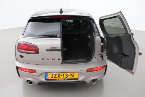 MINI Clubman 2.0 JCW ALL4 John Cooper Works | Panoramadak | Stoelverwarming | Keyless | Cruise Control | Navigatie | 19 Inch