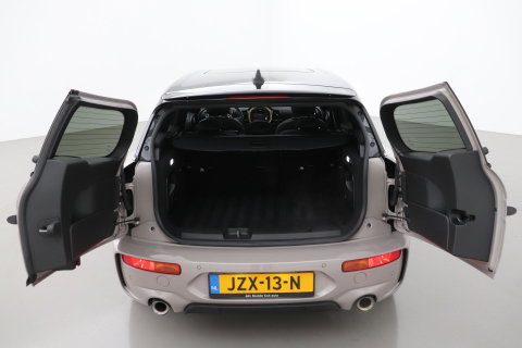 MINI Clubman 2.0 JCW ALL4 John Cooper Works | Panoramadak | Stoelverwarming | Keyless | Cruise Control | Navigatie | 19 Inch