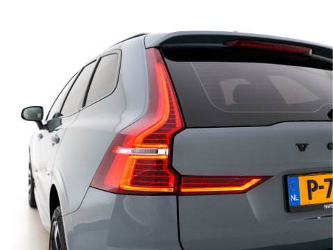 Volvo XC60 2.0 T6 Plug-in hybrid AWD Plus Bright (Plug-in) {SoH-96%} (INCL.BTW) *PANO | HEAD-UP | LEATHER-FABRIC | FULL-LED | MEMORY-PACK | HARMAN/KARDON-AUDIO | TOP-VIEW | HEATED-CONTOURSEATS | DIGI-COCKPIT | NAVI-FULLMAP | PRIVACYGLASS | 21''ALU | TOWBAR*