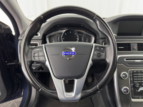 Volvo V70 2.0 D4 Summum *PANO | LUXURY-LEATHER | BI-XENON | MEMORY-PACK | NAVI-FULLMAP | CAMERA | HEATED-COMFORTSEATS | PRIVACY-GLASS | PDC | ECC | CRUISE | TOWBAR | 17''ALU*