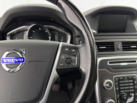 Volvo V70 2.0 D4 Summum *PANO | LUXURY-LEATHER | BI-XENON | MEMORY-PACK | NAVI-FULLMAP | CAMERA | HEATED-COMFORTSEATS | PRIVACY-GLASS | PDC | ECC | CRUISE | TOWBAR | 17''ALU*