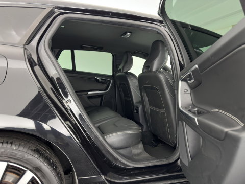 Volvo V60 2.0 D2 Summum *LEATHER | XENON | HEATED-COMFORTSEATS | NAVI-FULLMAP | PRIVACY-GLASS | ECC | PDC | CRUISE | 17''ALU*