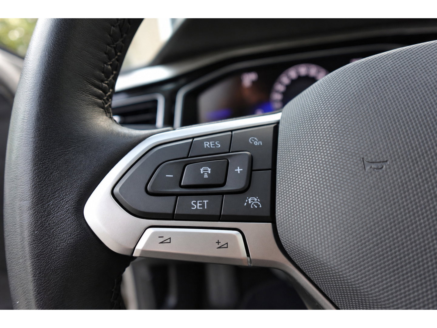 Volkswagen Polo 1.0 TSI Polo ACC PDC CARPLAY'