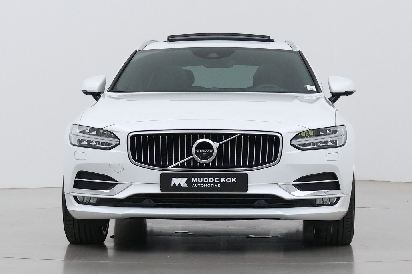 Volvo V90 2.0 T5 Inscription | Bowers&Wilkins | Pilot Assist | Panoramadak | BLIS | Standkachel | 21 Inch