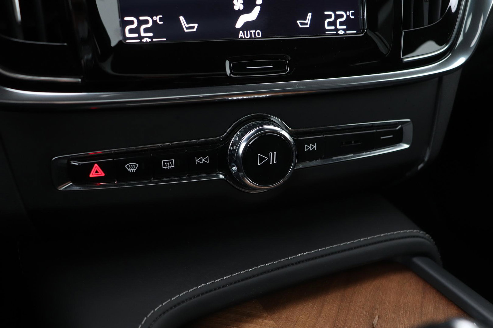 Volvo V90 2.0 T5 Inscription | Bowers&Wilkins | Pilot Assist | Panoramadak | BLIS | Standkachel | 21 Inch