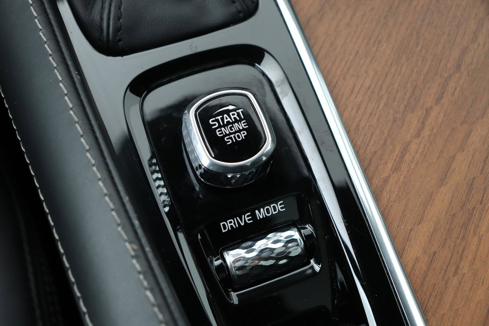 Volvo V90 2.0 T5 Inscription | Bowers&Wilkins | Pilot Assist | Panoramadak | BLIS | Standkachel | 21 Inch