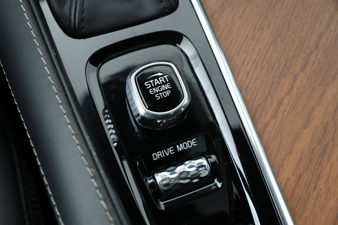 Volvo V90 2.0 T5 Inscription | Bowers&Wilkins | Pilot Assist | Panoramadak | BLIS | Standkachel | 21 Inch