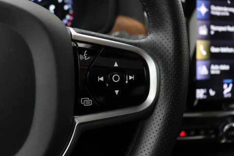 Volvo V90 2.0 T5 Inscription | Bowers&Wilkins | Pilot Assist | Panoramadak | BLIS | Standkachel | 21 Inch