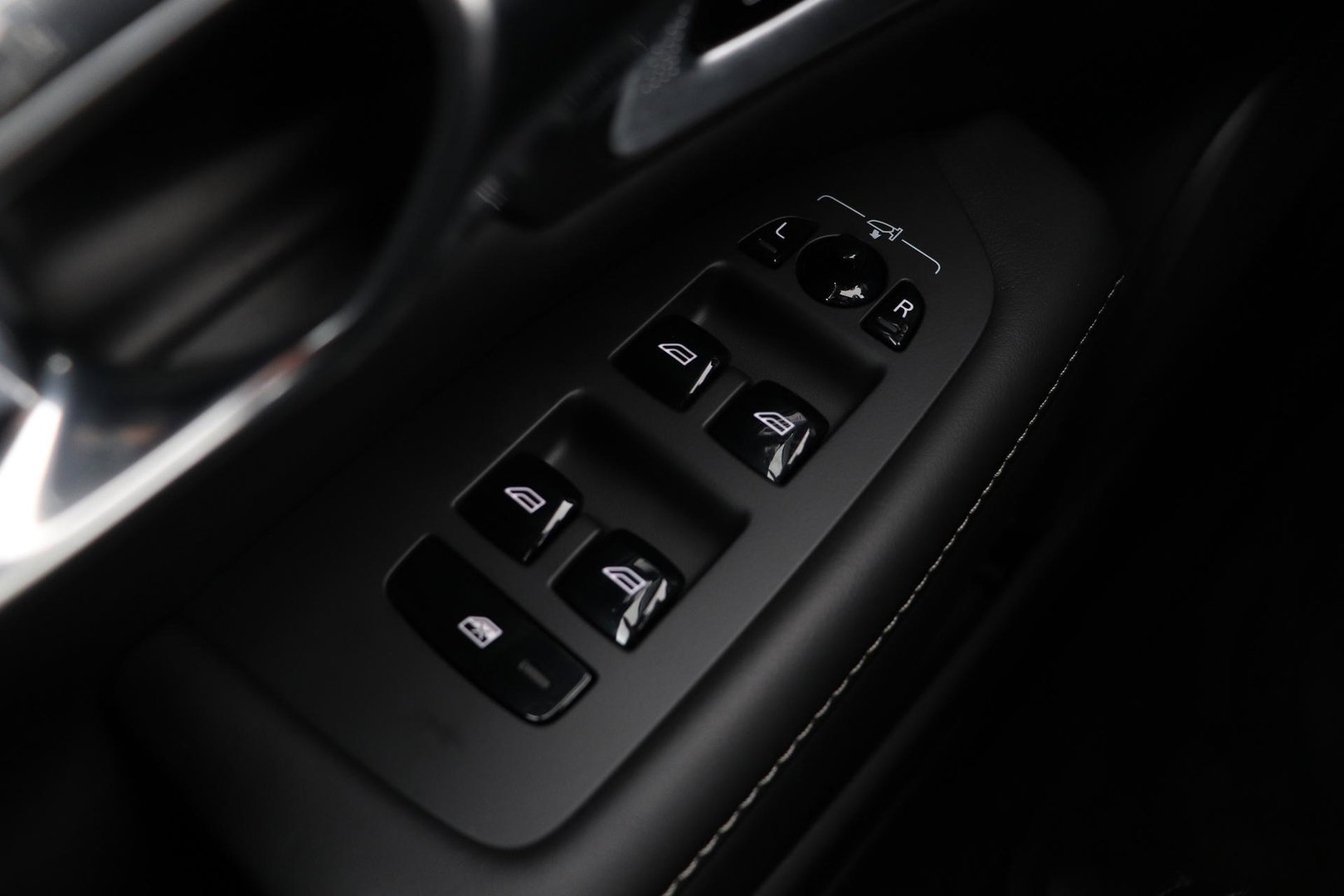 Volvo V90 2.0 T5 Inscription | Bowers&Wilkins | Pilot Assist | Panoramadak | BLIS | Standkachel | 21 Inch
