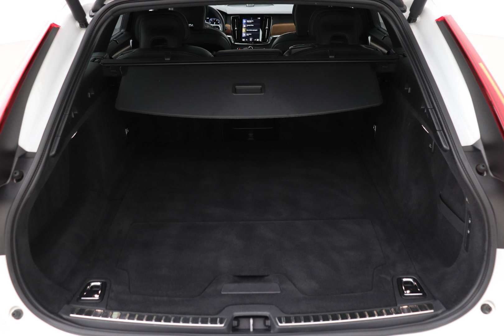 Volvo V90 2.0 T5 Inscription | Bowers&Wilkins | Pilot Assist | Panoramadak | BLIS | Standkachel | 21 Inch