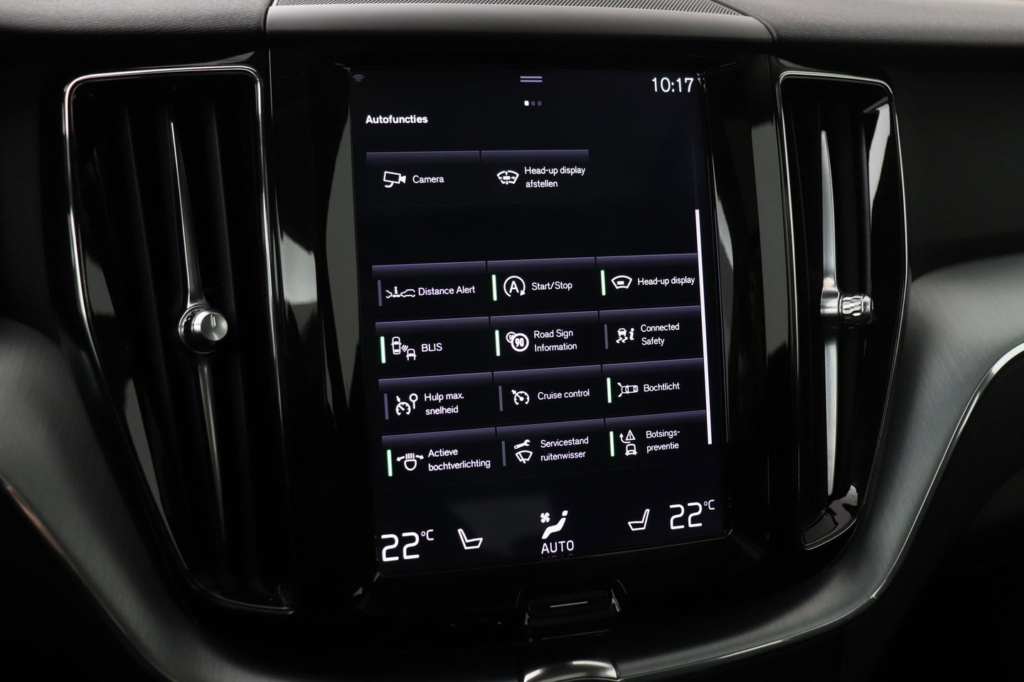 Volvo XC60 2.0 D4 AWD Momentum | Panoramadak | 360-camera | Trekhaak | BLIS | Head-Up