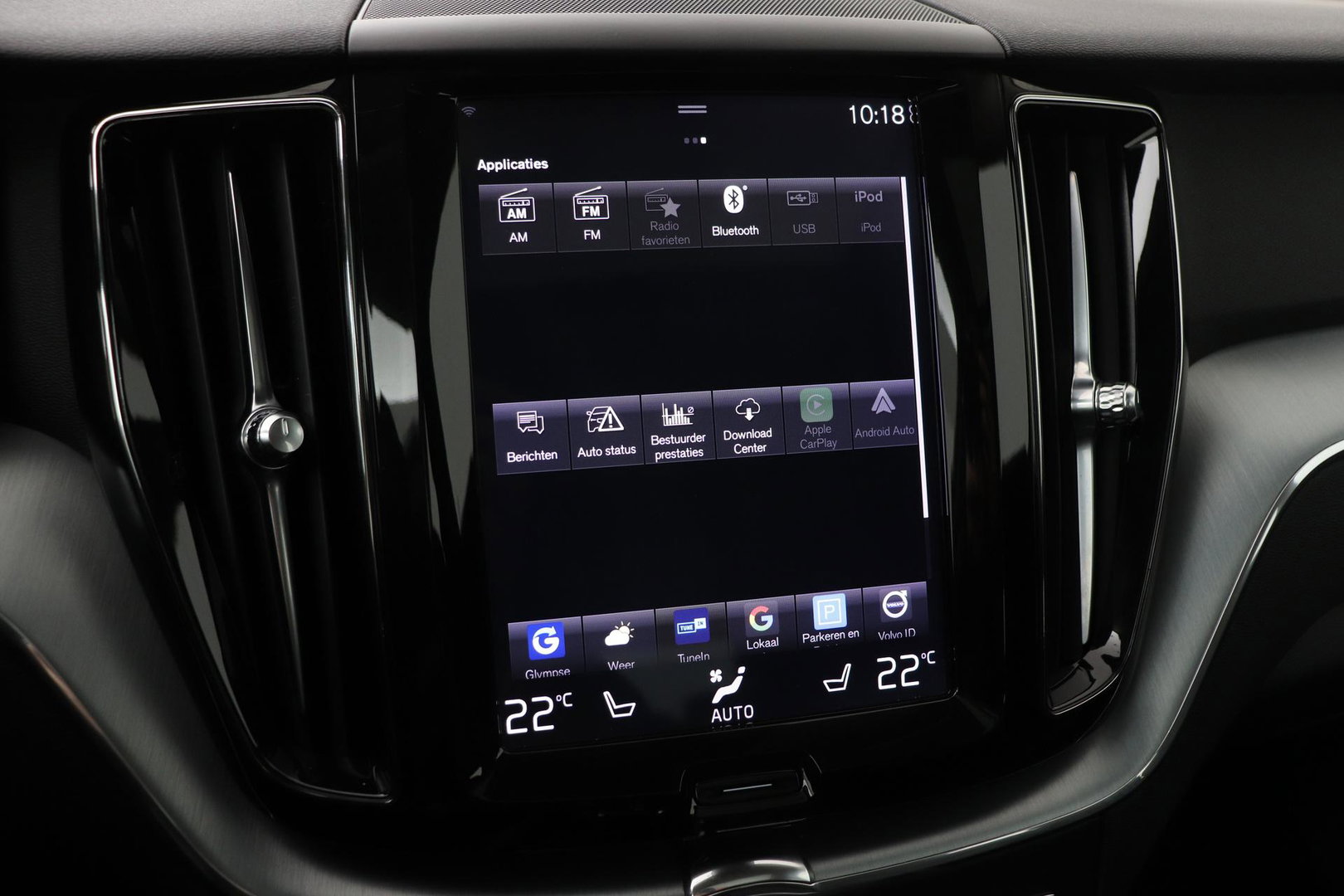 Volvo XC60 2.0 D4 AWD Momentum | Panoramadak | 360-camera | Trekhaak | BLIS | Head-Up