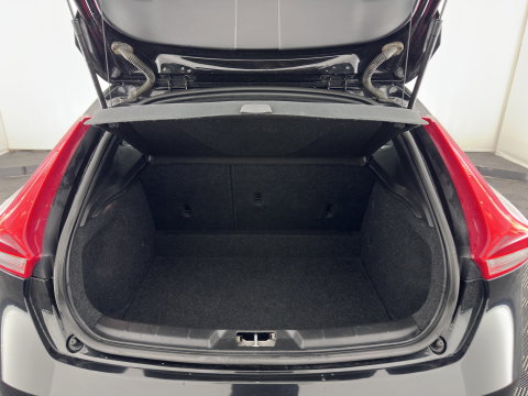 Volvo V40 2.0 D2 R-Design Business *LEATHER-MICROFIBRE | XENON | NAVI-FULLMAP | HEATED-SPORTSEATS | ECC | PDC | CRUISE | 16''ALU*
