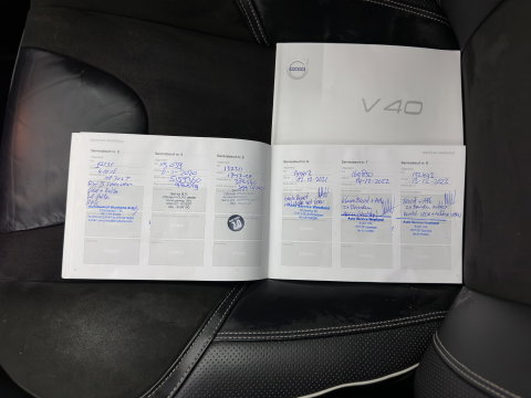 Volvo V40 2.0 D2 R-Design Business *LEATHER-MICROFIBRE | XENON | NAVI-FULLMAP | HEATED-SPORTSEATS | ECC | PDC | CRUISE | 16''ALU*