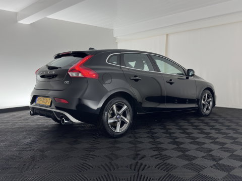Volvo V40 2.0 D2 R-Design Business *LEATHER-MICROFIBRE | XENON | NAVI-FULLMAP | HEATED-SPORTSEATS | ECC | PDC | CRUISE | 16''ALU*