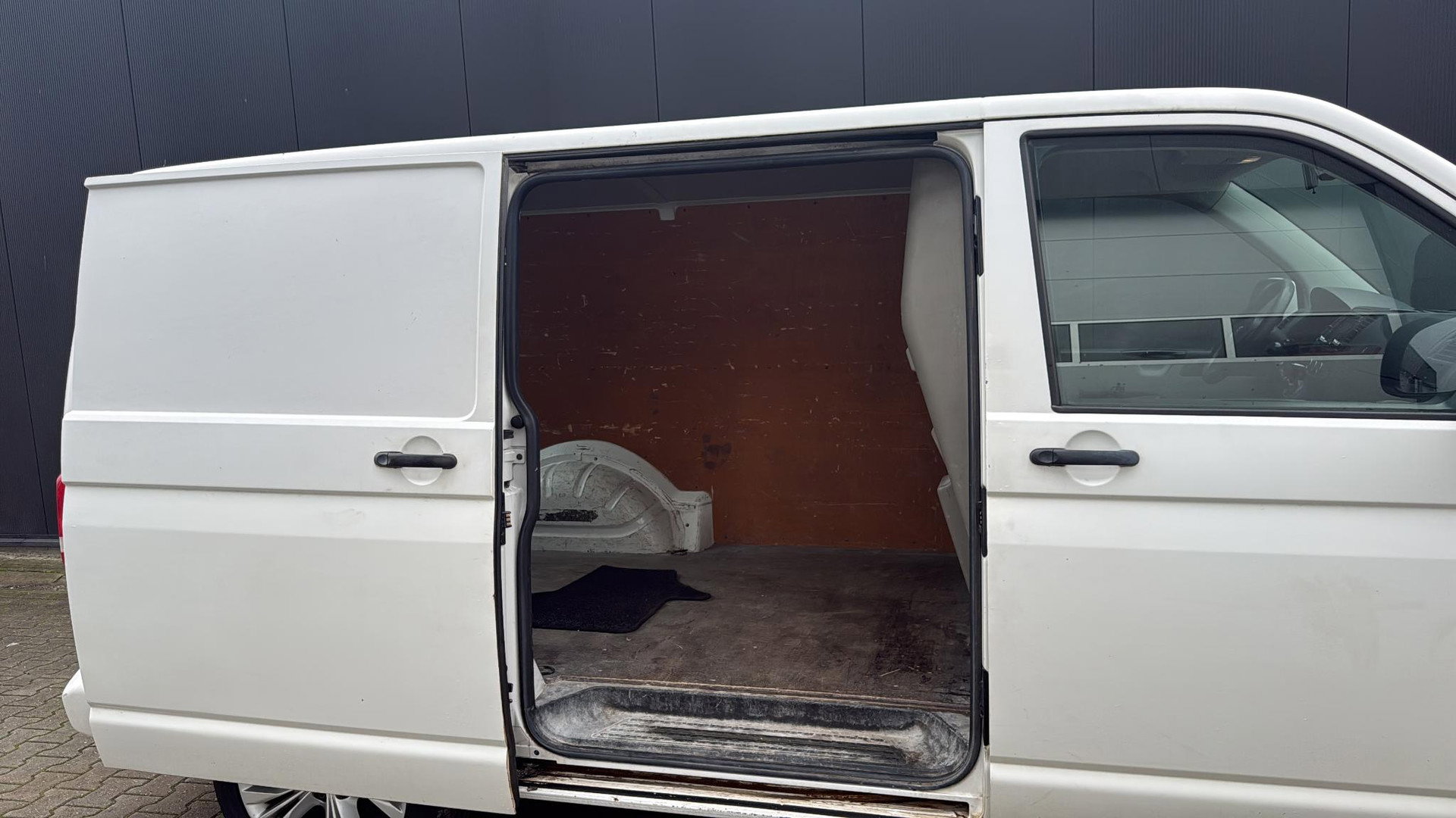 Volkswagen Transporter 2.0 TDI L1H1 Airco Leer Cruise LM Camera