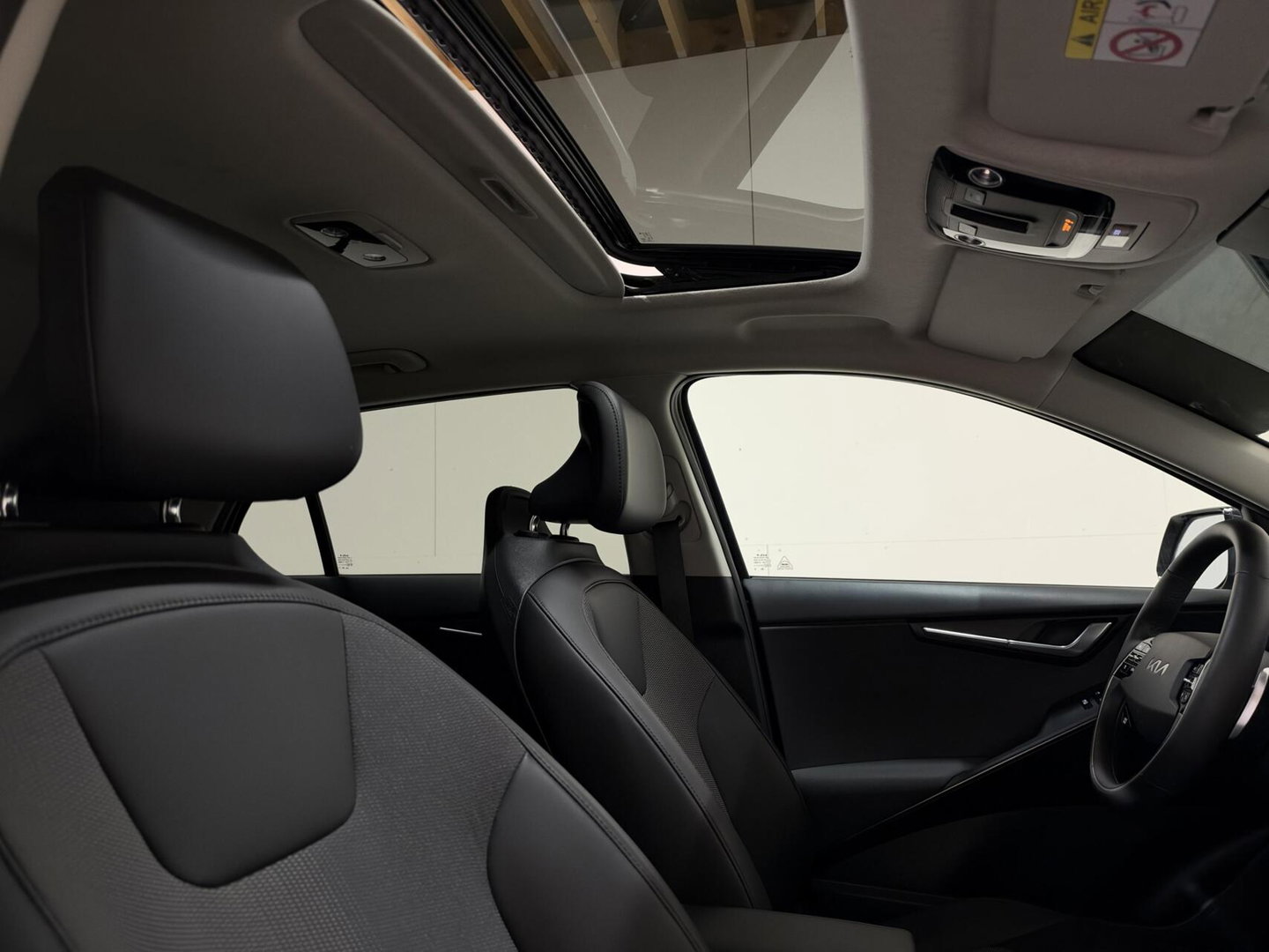 Kia Niro EV Edition 64.8 kWh Pano HUD Camera Carplay Stoel/Stuur verwarming