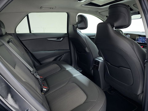 Kia Niro EV Edition 64.8 kWh Pano HUD Camera Carplay Stoel/Stuur verwarming