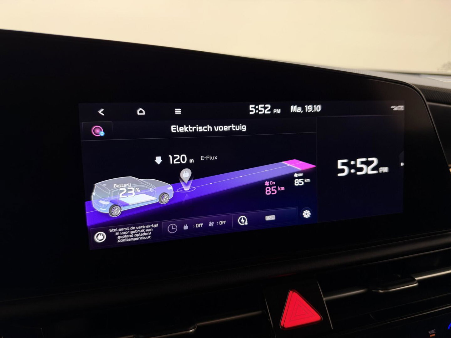 Kia Niro EV Edition 64.8 kWh Pano HUD Camera Carplay Stoel/Stuur verwarming