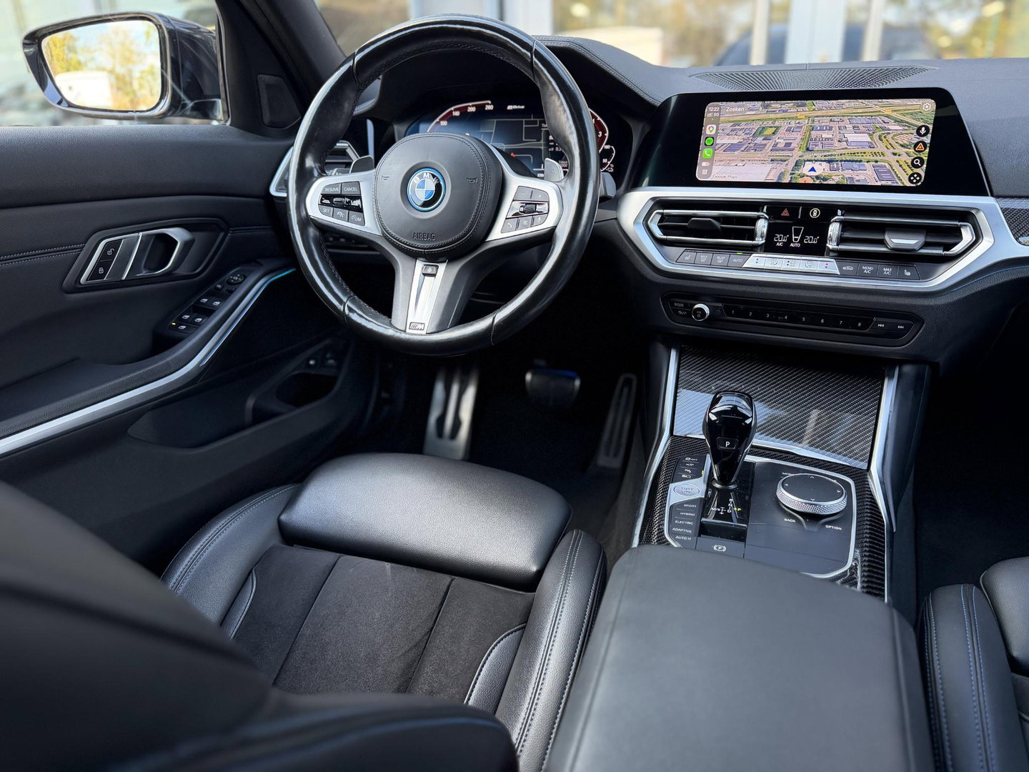 BMW 3 Serie Touring 330e High Ex M-Sport Pro |Pano|CoPilot|Laser|ACC|360Cam|19"