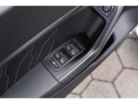 CUPRA Ateca 2.0 TSI 4DRIVE PANO BEATS TREKHAAK 360 CAMERA