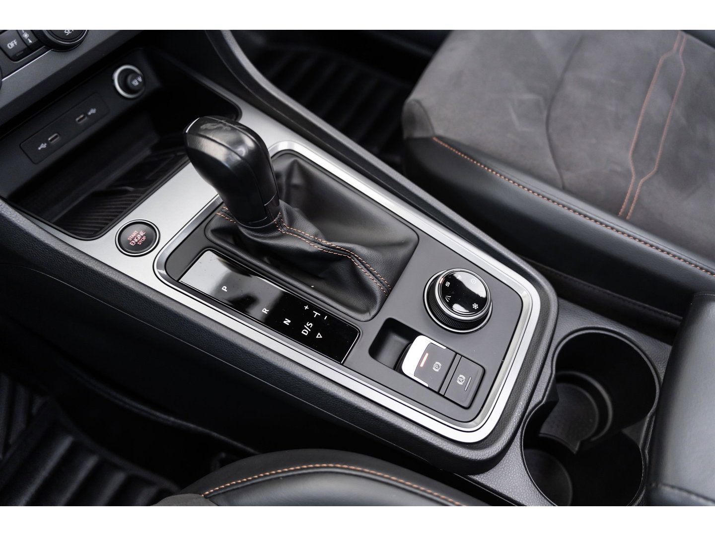 CUPRA Ateca 2.0 TSI 4DRIVE PANO BEATS TREKHAAK 360 CAMERA