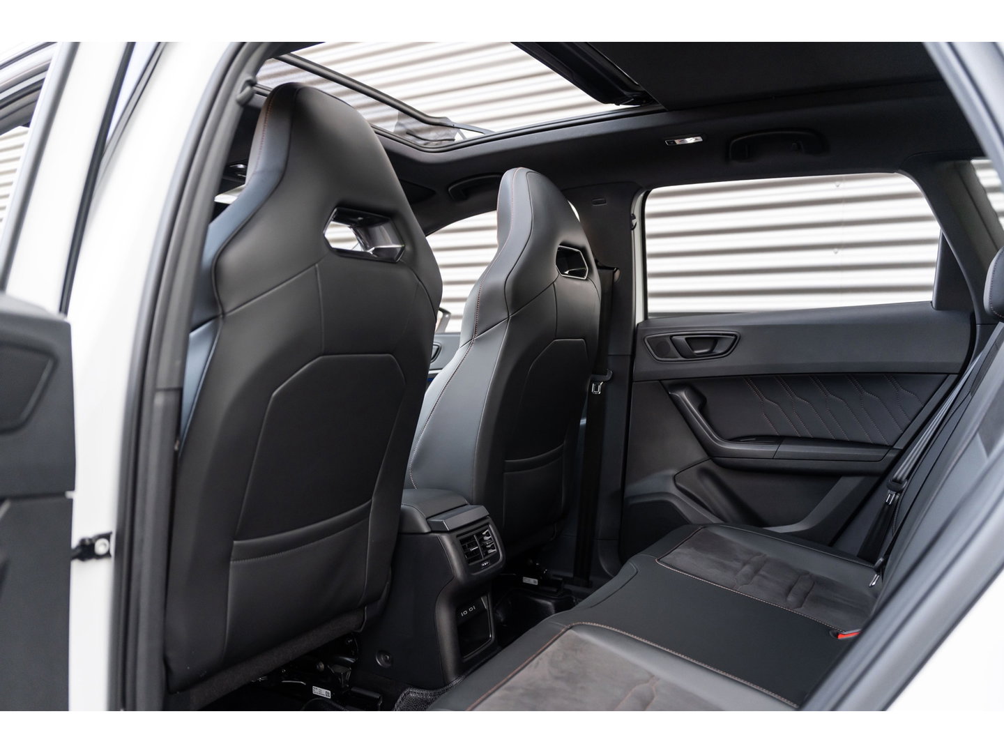 CUPRA Ateca 2.0 TSI 4DRIVE PANO BEATS TREKHAAK 360 CAMERA