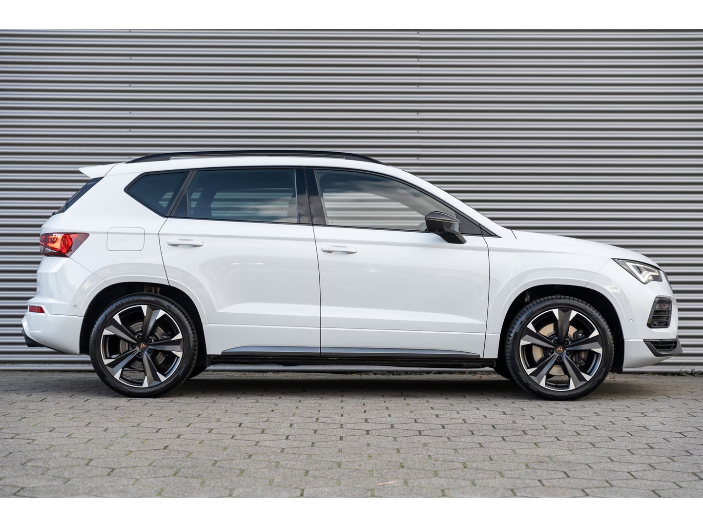 CUPRA Ateca 2.0 TSI 4DRIVE PANO BEATS TREKHAAK 360 CAMERA