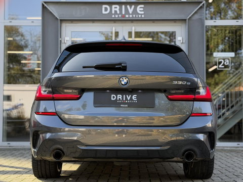 BMW 3 Serie Touring 330e High Ex M-Sport Pro |Pano|CoPilot|Laser|ACC|360Cam|19"
