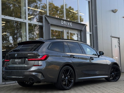 BMW 3 Serie Touring 330e High Ex M-Sport Pro |Pano|CoPilot|Laser|ACC|360Cam|19"