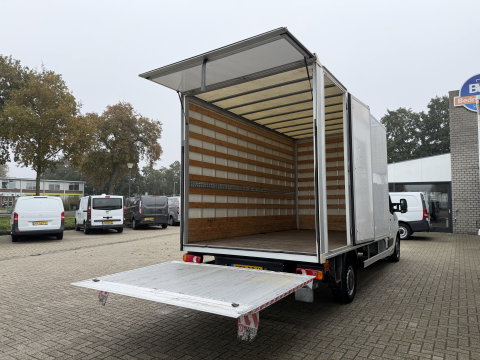 Renault Master T35 2.3 dCi 150pk Energy bakwagen met Dhollandia laadklep 1000 kg / lease vanaf € 407 / prijs rijklaar € 24.950 ex btw / airco / cruise / zijdeur / 420 cm L x 214 cm B x 230 cm H