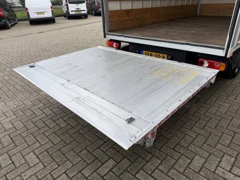 Renault Master T35 2.3 dCi 150pk Energy bakwagen met Dhollandia laadklep 1000 kg / lease vanaf € 407 / prijs rijklaar € 24.950 ex btw / airco / cruise / zijdeur / 420 cm L x 214 cm B x 230 cm H