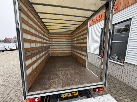 Renault Master T35 2.3 dCi 150pk Energy bakwagen met Dhollandia laadklep 1000 kg / lease vanaf € 407 / prijs rijklaar € 24.950 ex btw / airco / cruise / zijdeur / 420 cm L x 214 cm B x 230 cm H
