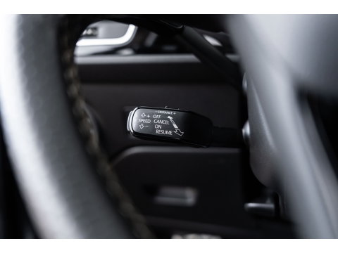 SEAT Leon ST 2.0 TSI CUPRA 300 4DRIVE PANO LEDER BEATS CAMERA
