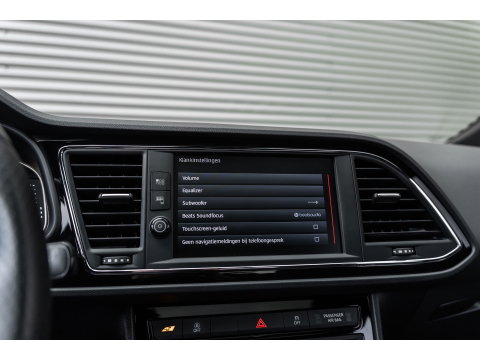SEAT Leon ST 2.0 TSI CUPRA 300 4DRIVE PANO LEDER BEATS CAMERA