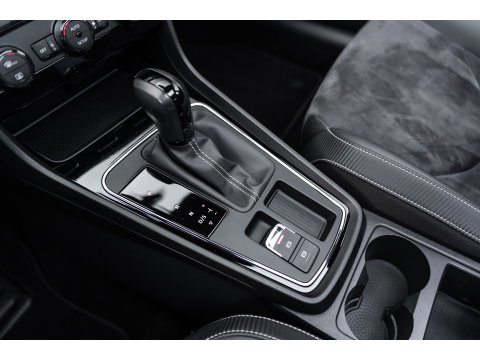 SEAT Leon ST 2.0 TSI CUPRA 300 4DRIVE PANO LEDER BEATS CAMERA