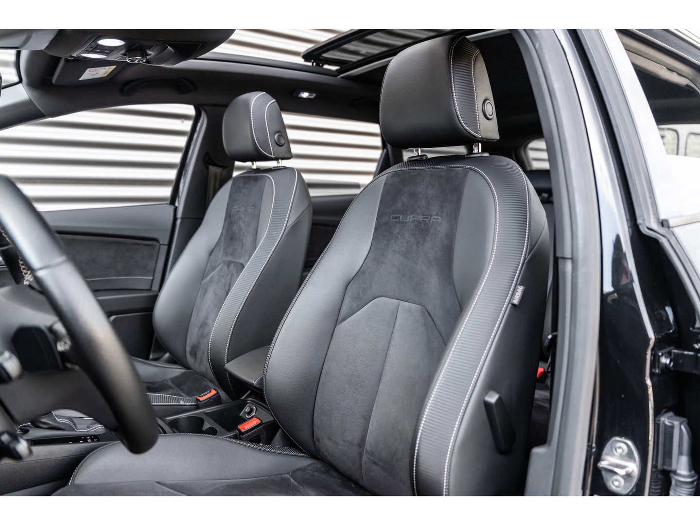 SEAT Leon ST 2.0 TSI CUPRA 300 4DRIVE PANO LEDER BEATS CAMERA