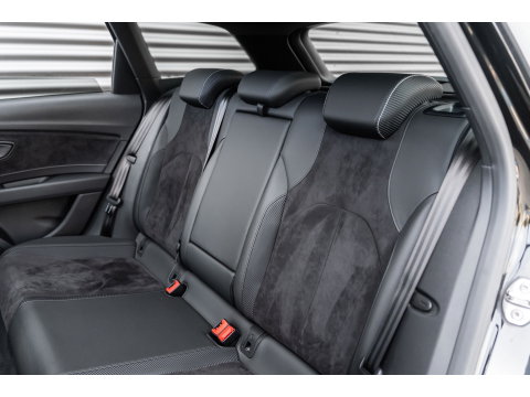 SEAT Leon ST 2.0 TSI CUPRA 300 4DRIVE PANO LEDER BEATS CAMERA