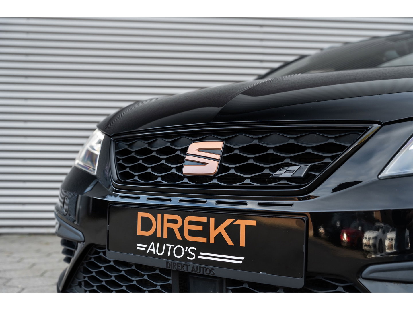SEAT Leon ST 2.0 TSI CUPRA 300 4DRIVE PANO LEDER BEATS CAMERA