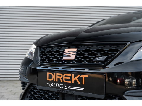 SEAT Leon ST 2.0 TSI CUPRA 300 4DRIVE PANO LEDER BEATS CAMERA